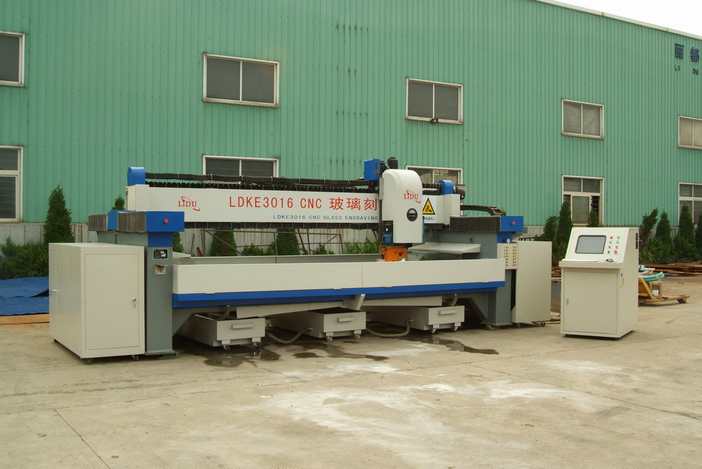 玻璃刻花机如何开拓国际市场?